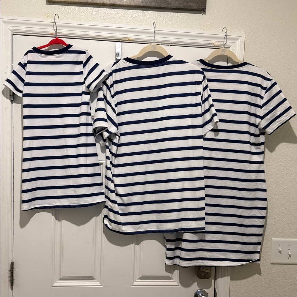 Disney Family Matching Mickey Minne Striped Shirt set - Woman XL, Men M, Child 6 - Picture 2 of 5